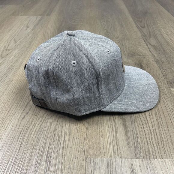 Black Clover Hat Cap Strap Back Gray Topgolf Patch Leather Adjustable Mens Golf - Picture 4 of 9